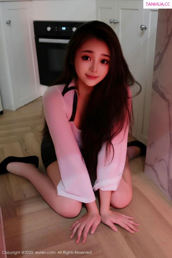   [XiuRen]高清写真图 2025.11.17 No.10993 福福_Thrive 丰满身材第49张图片